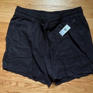 Women’s black linen shorts NWTO